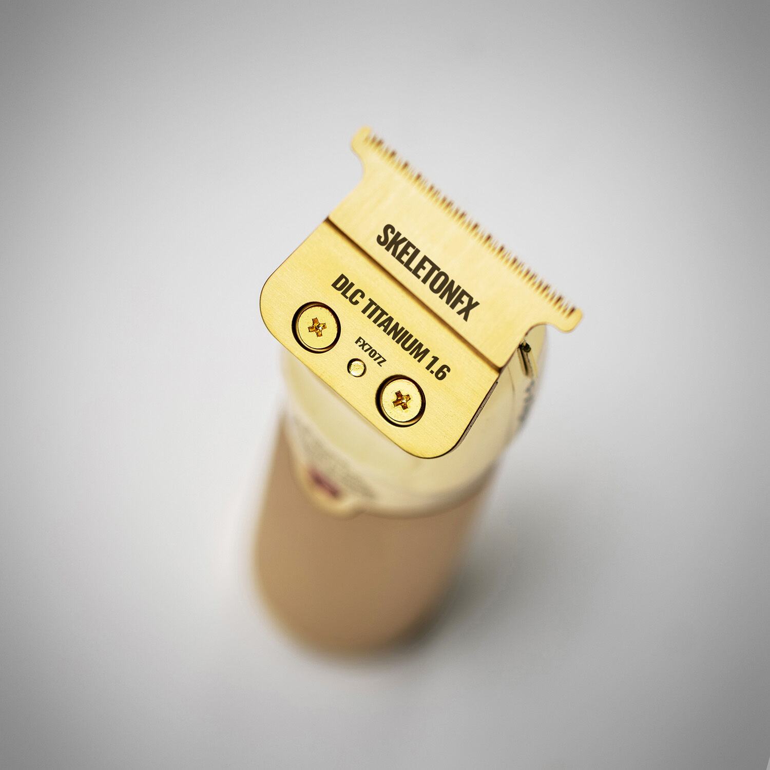 Close up of DLC Titanium blade on Trimmer from above